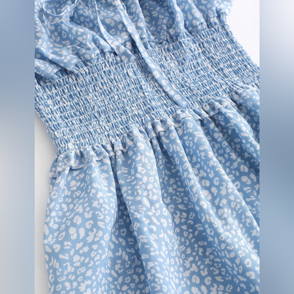 Smocked Printed Sleeveless A Line Dress - Light Blue S (Zaful) - Picture 4 of 11